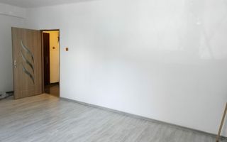 De Vanzare Garsoniera, Romana - Dorobanti Sector 1 - Poză 1