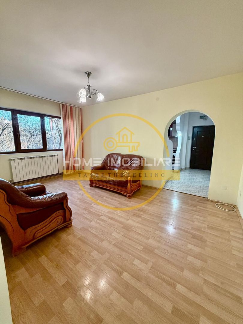 Apartament cu 3 camere / 75mp / in zona Podu Ros- 1001 Articole - Poză 2