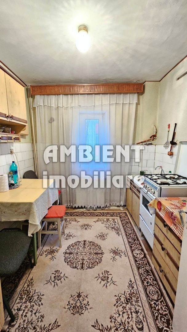 Apartament cu 3 camere, etaj 2, zona NORD; - Poză 4