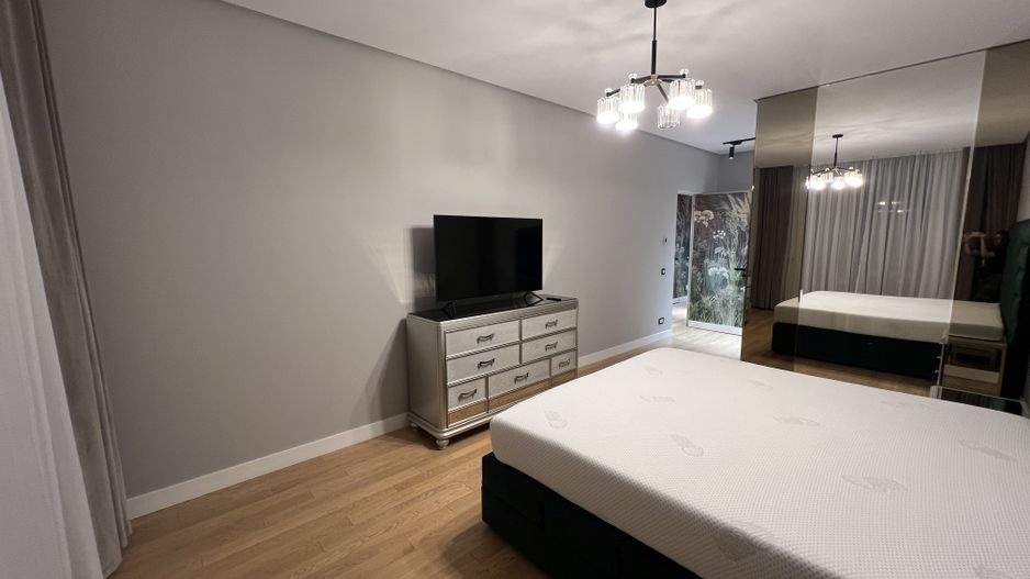 5 camere Lux Rahmaninov Residence vedere Parc Verdi - Poză 7