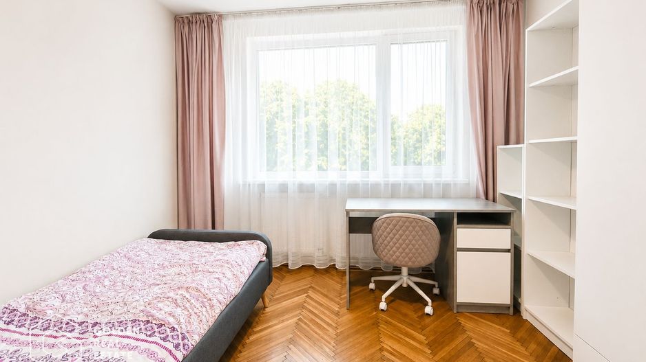 Apartament cochet cu 3 camere, vedere la Bulevard, zona Podgoria - Poză 3