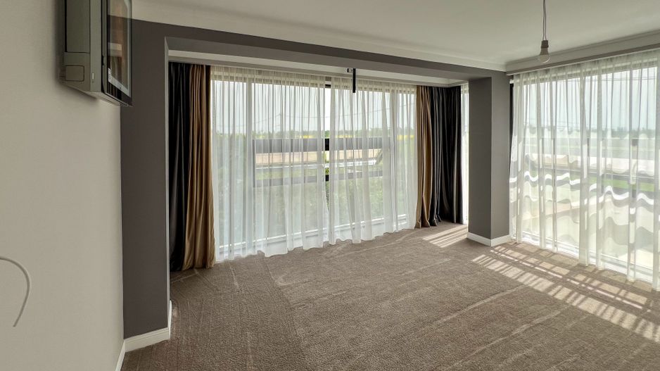 Ready to move  |  Vila premium cu piscina și jacuzzi încălzite - Poză 42