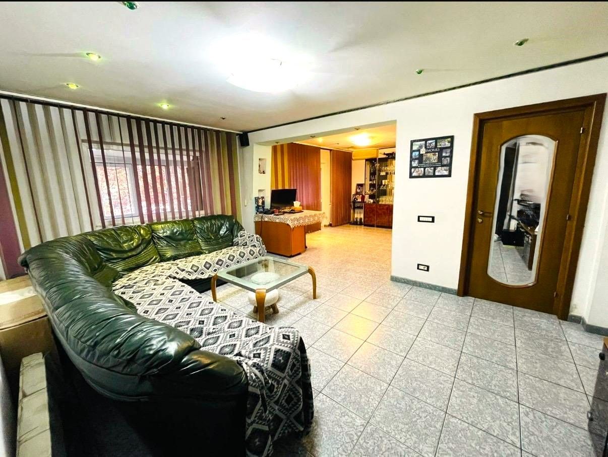 Vânzare 3 Camere 110 mp | Centrală Proprie | 2 min Mall Vitan, 12 min Metrou - Poză 6