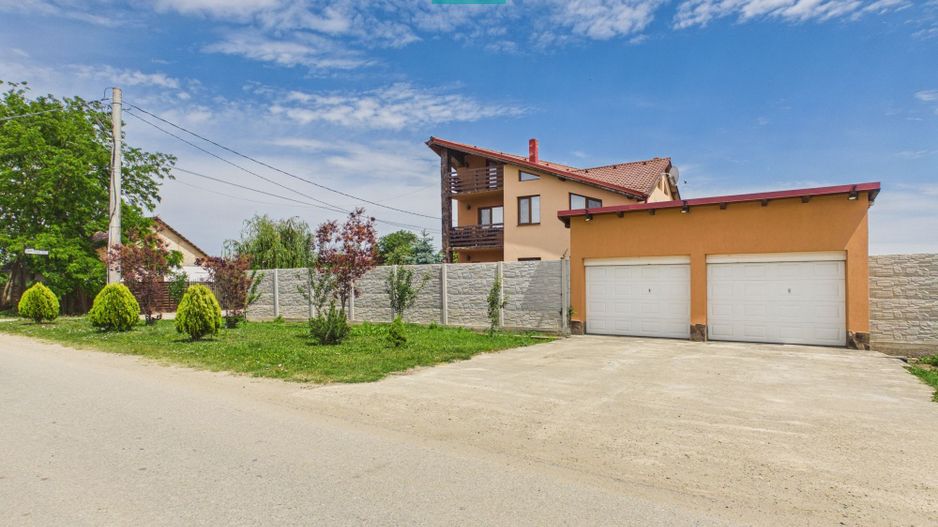 Casă confortabilă cu 6 camere la 10 km de Arad - Poză 11
