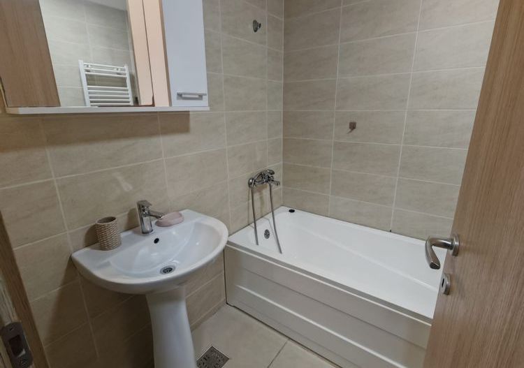 Garsonieră spațioasă de închiriat Piața Sudului - Poză 6