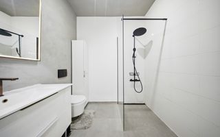 Apartament 2 camere de inchiriat, parcare, intrare Floresti, zona BMW - Poză 6