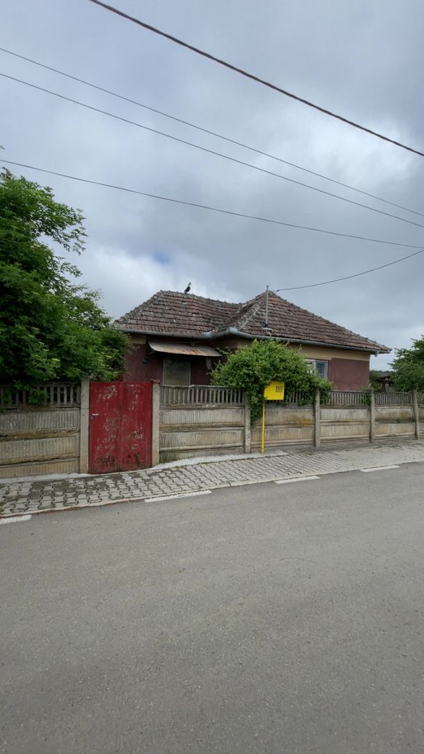 Casa de vanzare in Unirea - Poză 2