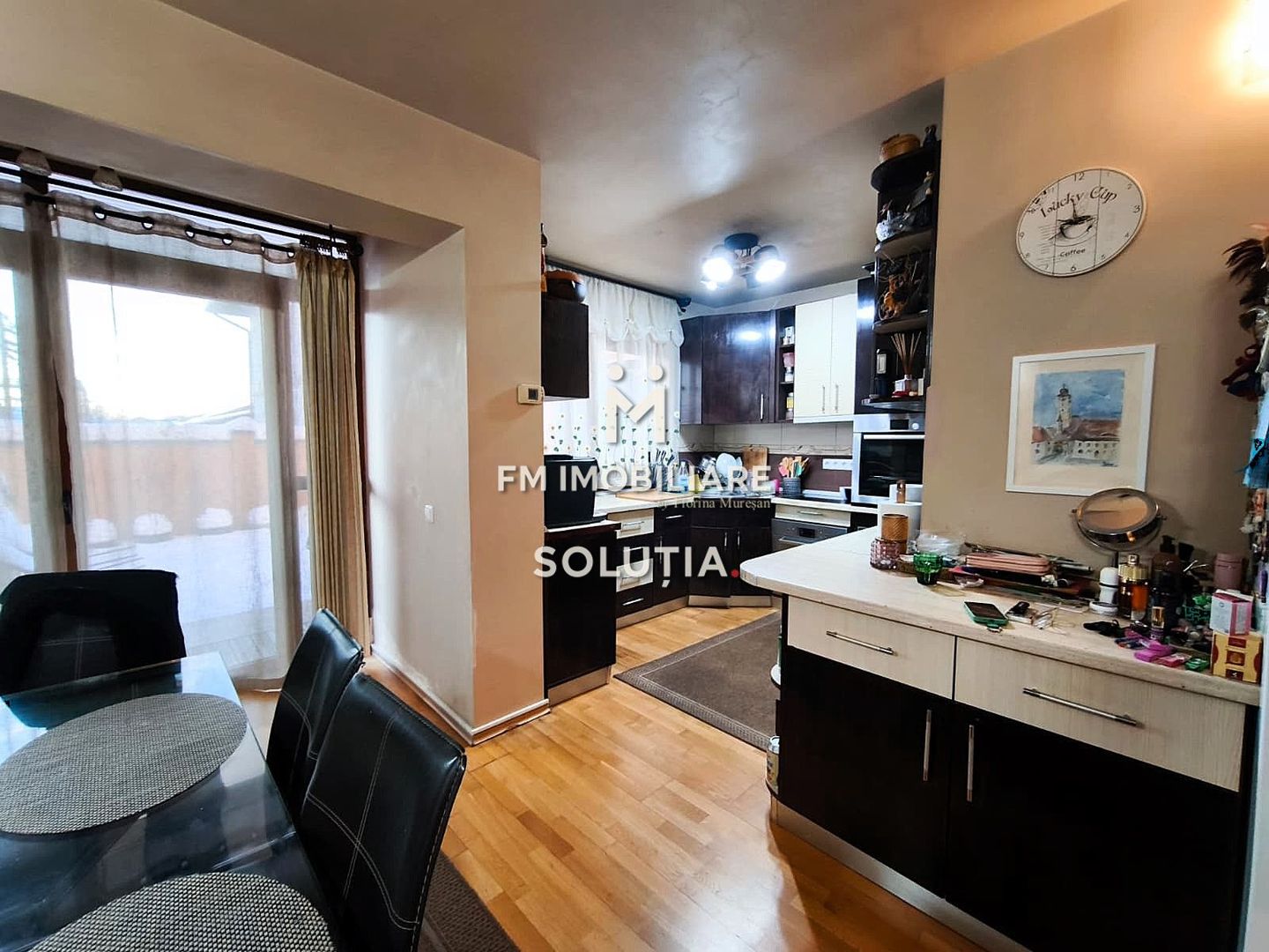 Casă tip insiruită | 2 etaje | curte amenajată | Baia Mare - Poză 3