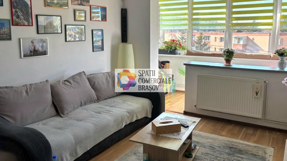 Apartament cu doua camere, zona Astra - Saturn, 50 mp - Poză 1