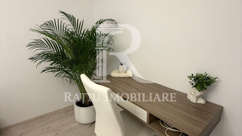 Apartament 4 camere | etajul intermediar | zona Rogerius | Oradea - Poză 4