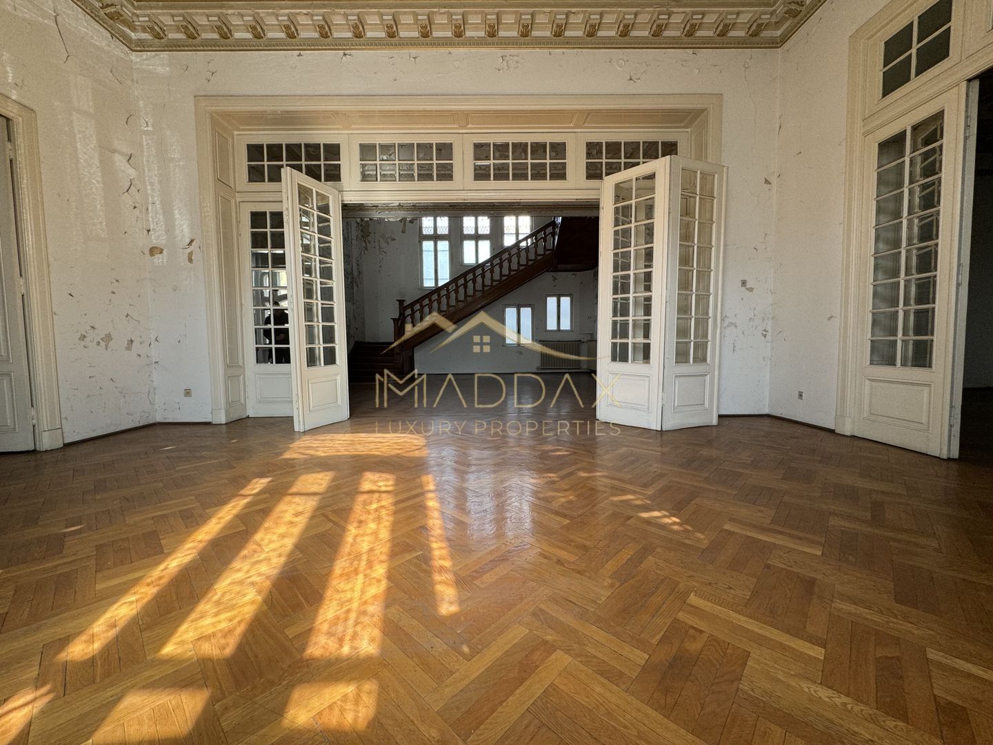 Vila unicat-Piata Romana - Poză 3