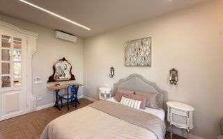 Apartament  modern cu 2 camere in cladire istorica– Zona Sinaia - Poză 2