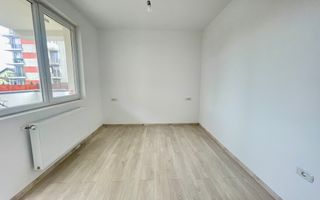 2 camere | Curte 347 mp | Decomandat | Parcare - Poză 10