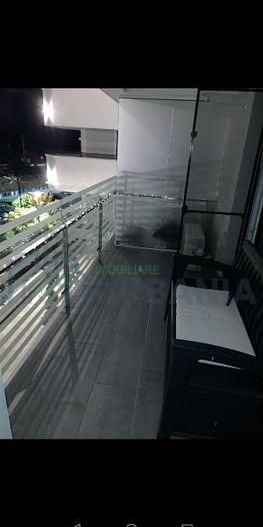 Inchiriez ap complex royal town cu parcare inclusa - Poză 8