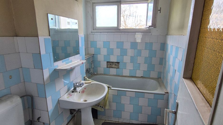 Apartament 3 camere Micro 1 - Poză 2