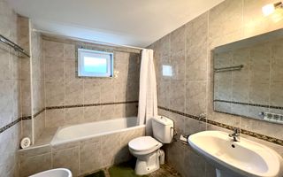 Casa de vacanta spatioasa de vanzare 6 dormitoare in Gura Humorului - Poză 12