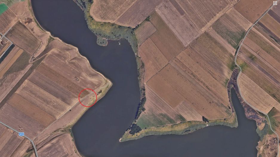 Teren 1001 mp intravilan Fundulea pe malul lacului - Poză 1