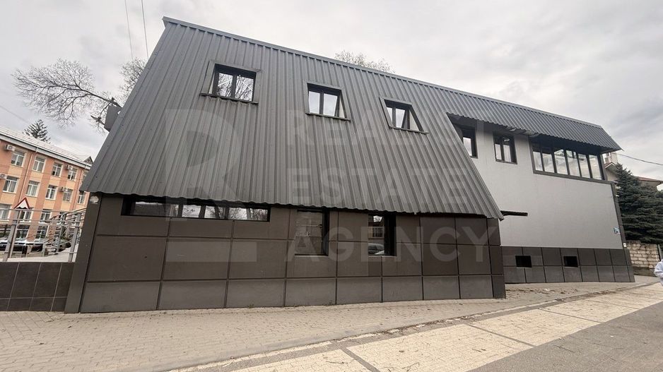Spre vânzare spațiu comercial 350 mp, str. Alexandr Puskin, Bălți. - Poză 1