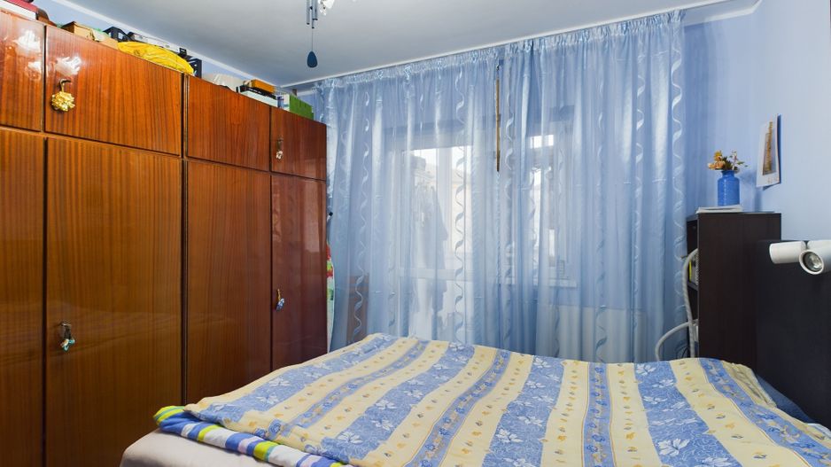 Apartament cu 3 camere în zona Lipovei - Poză 7