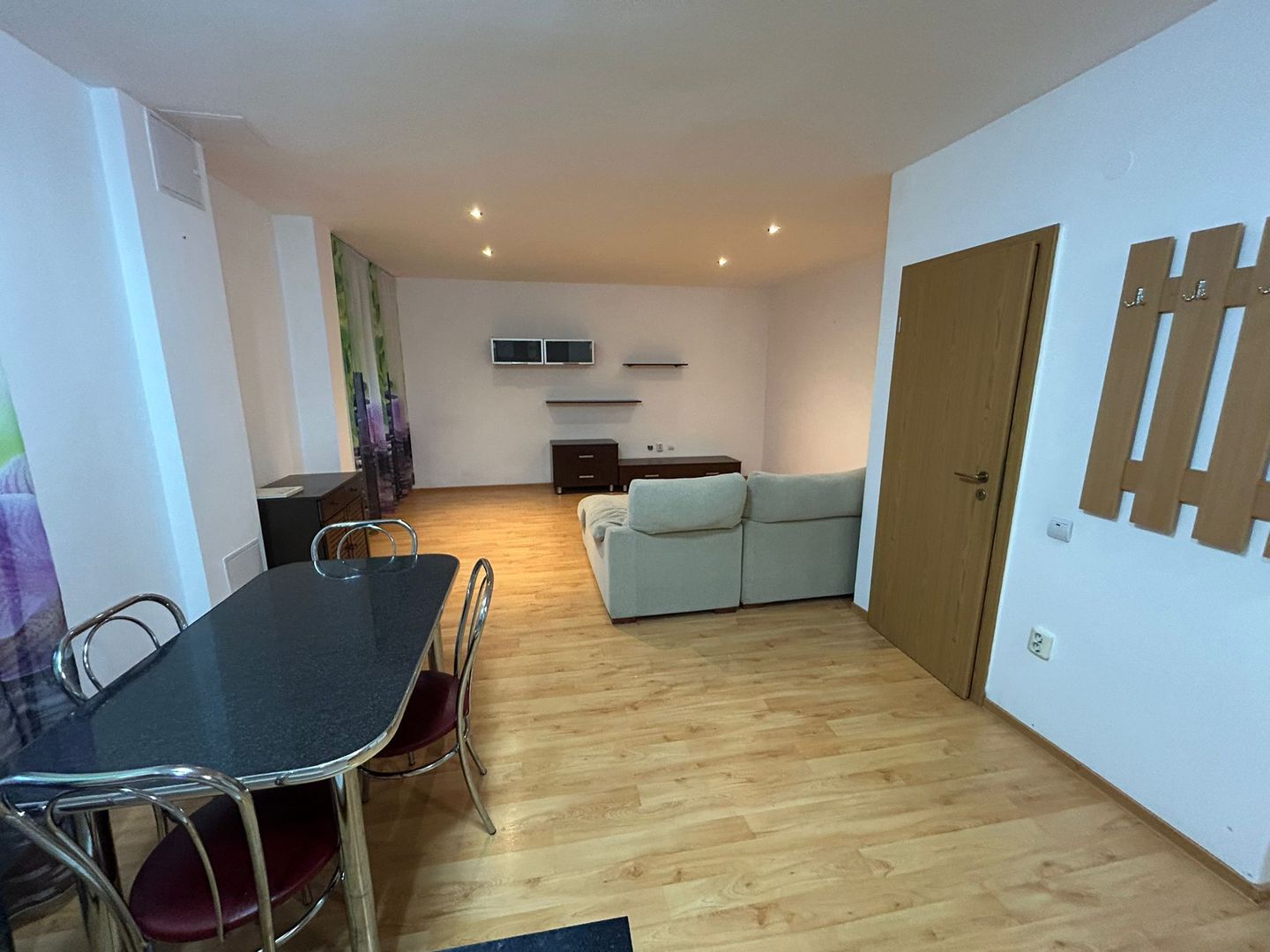 Apartament 3 camere -  zona Tolstoi - Poză 12