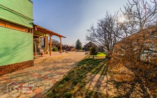 Vila spatioasa cu cinci dormitoare și teren generos de 1440 m in Aradul Nou - Poză 35