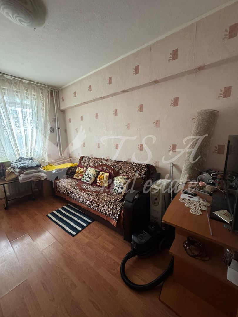 Apartament 3 camere, decomandat, zona Rahova - Poză 8
