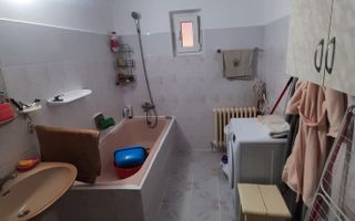 Casa cu 3 camere de vanzare in Botosani 156 mp cu teren 1100 mp - Poză 8