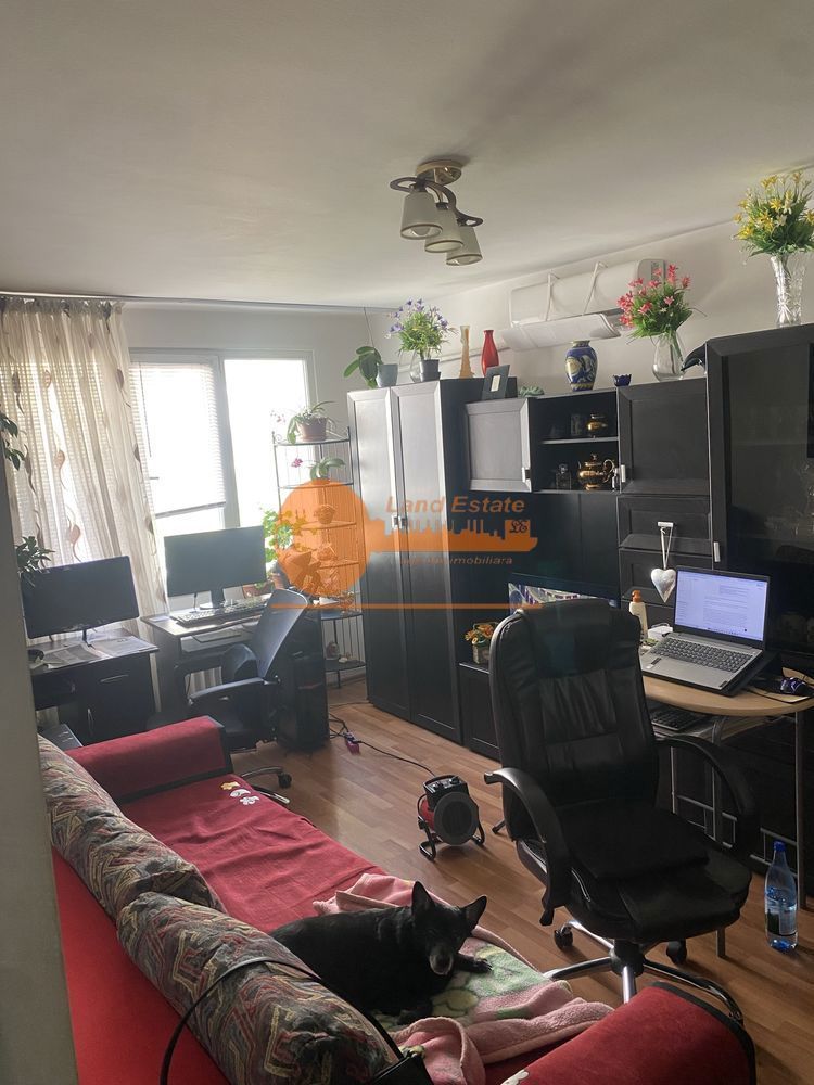 Apartament 3 camere decomandat Chisinau - Poză 1