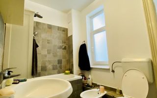 Casa cocheta cu gradina - Poză 12