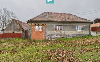 Casă cu 3 camere în localitatea Berindia, Arad - Poză 1