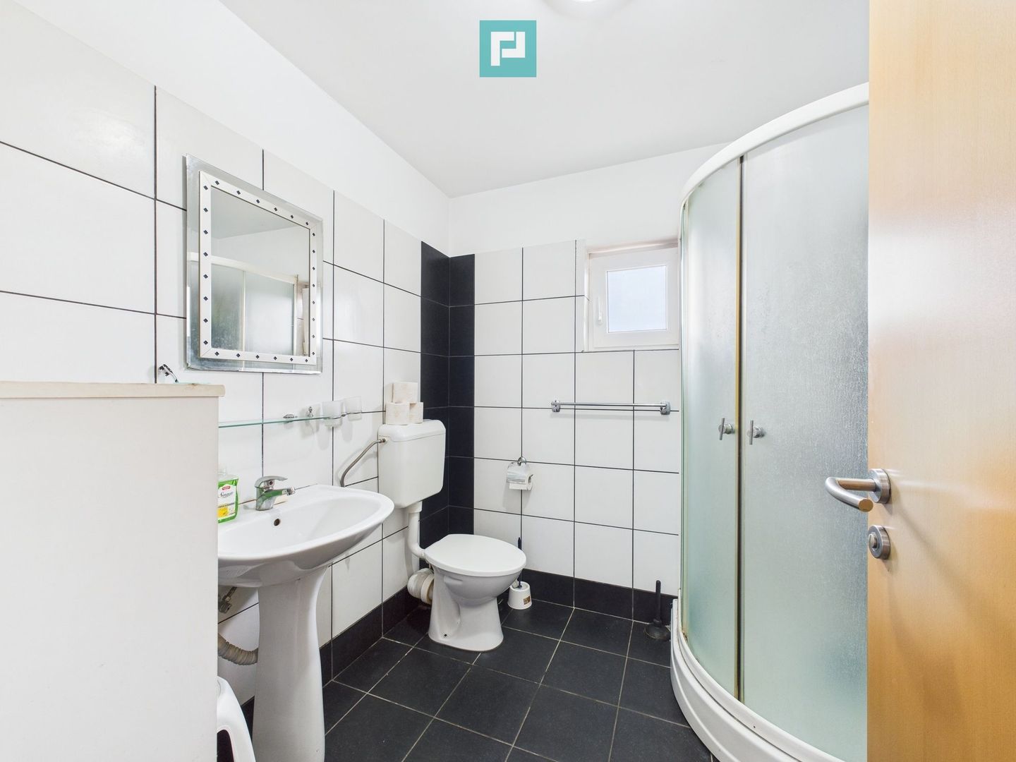 Adunații Copăceni Casă de vânzare Confort accesibilitate - Poză 11