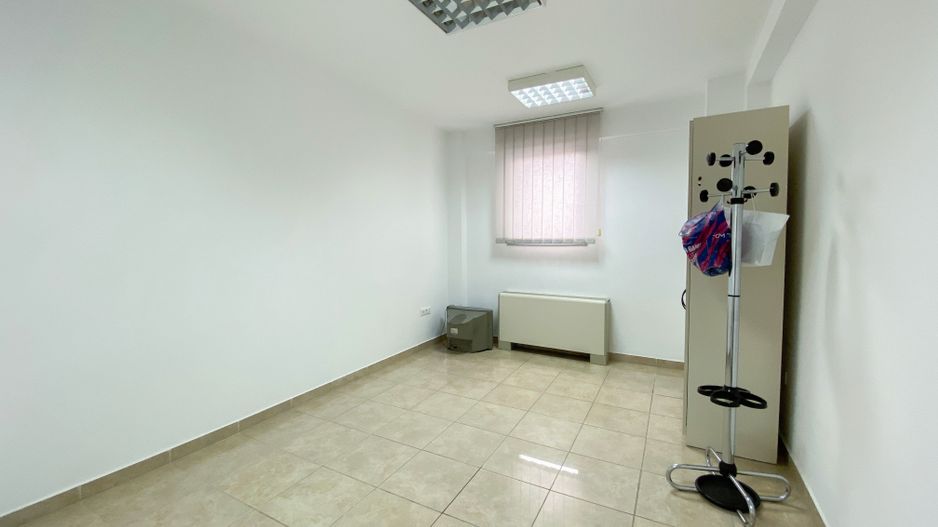 De inchiriat in cladire birouri P+5 etaje – PARTER - Poză 21