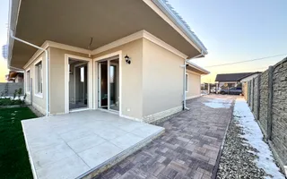 Duplex modern cu grădină, la intrare în Moșnița Nouă - Poză 27