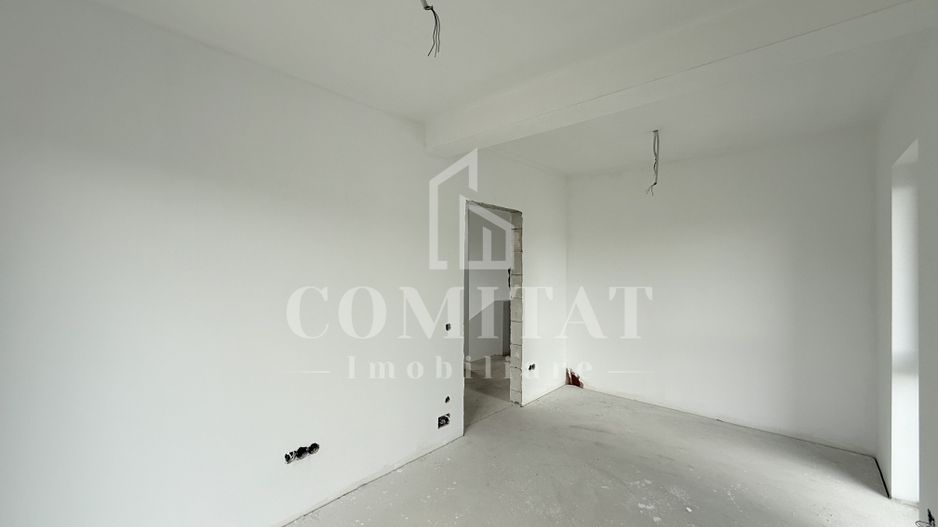 Casă individuală cu 699 teren la preț bun Chinteni - Poză 8