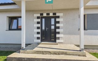 Casă pasivă cu 3 camere si 500 mp în Mândruloc - Poză 3