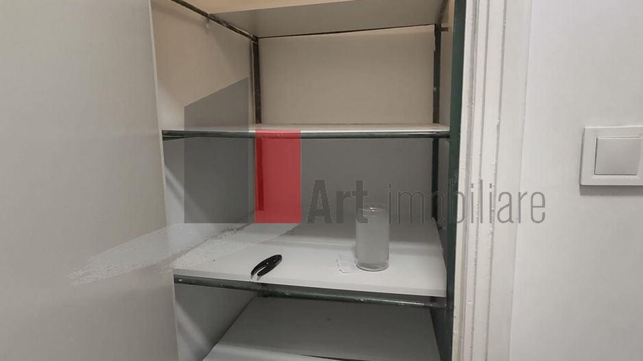 Vânzare apartament 2 camere Secuilor - Poză 1