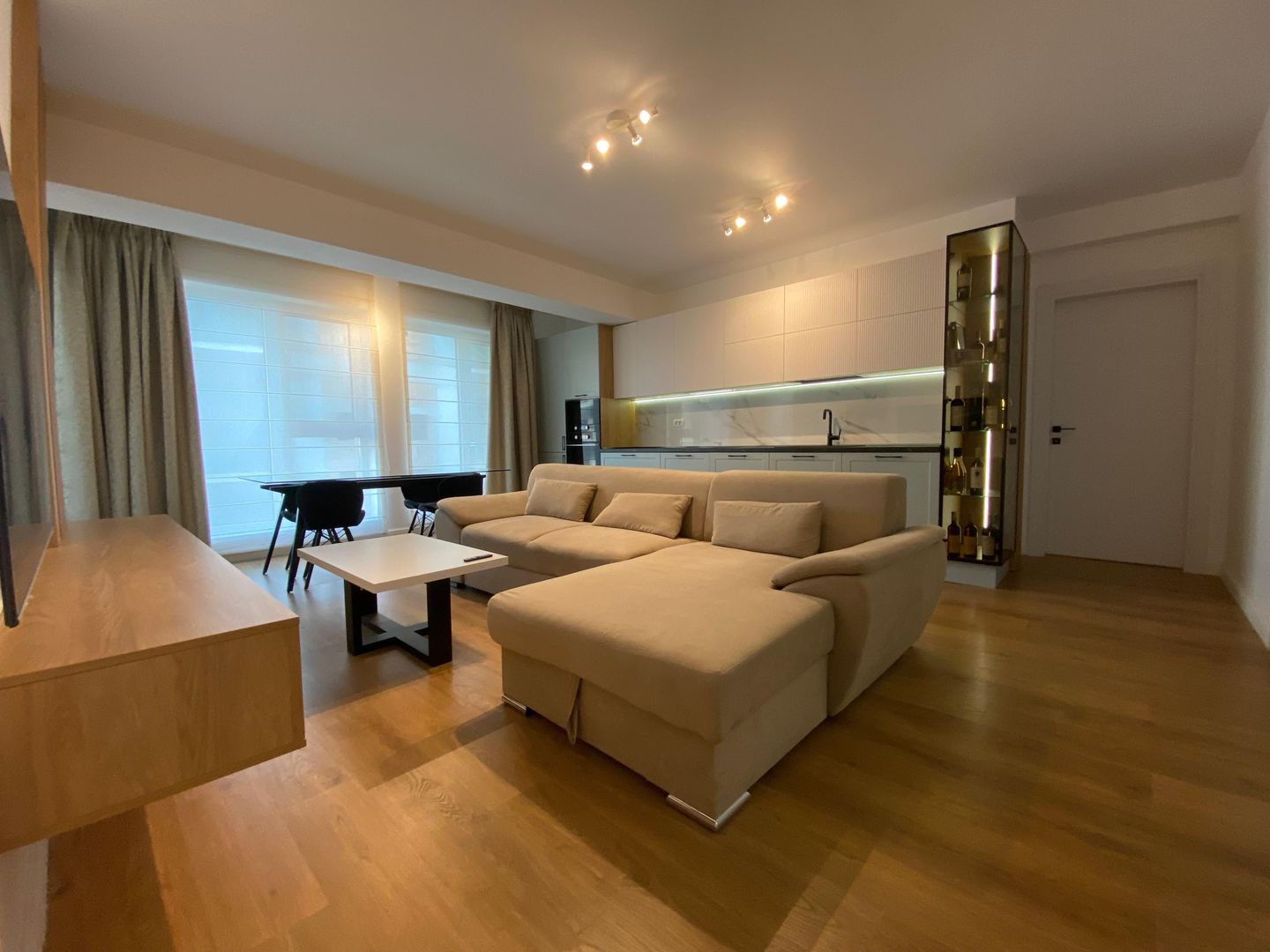 Apartament 3 camere Pipera | Loc de parcare inclus - Poză 1