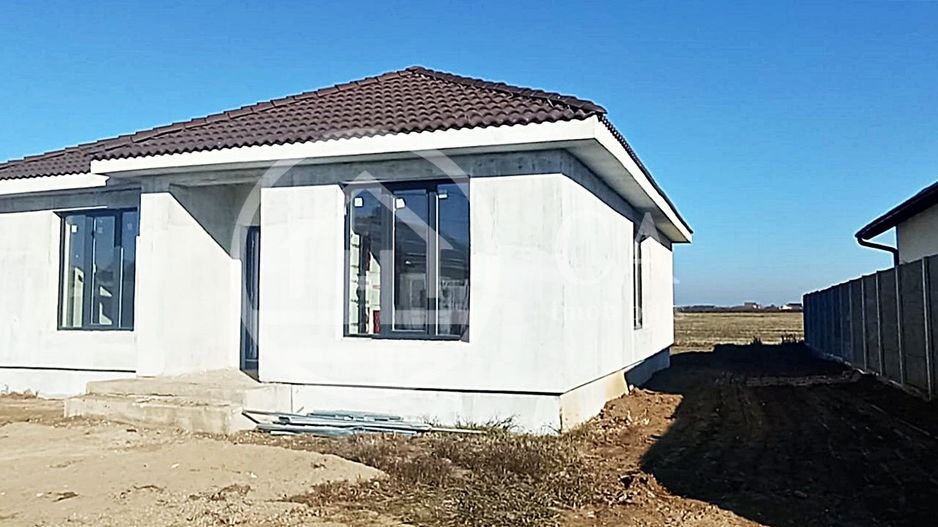 Casa de vanzare cu 4 camere in Santandrei, Oradea - Poză 2