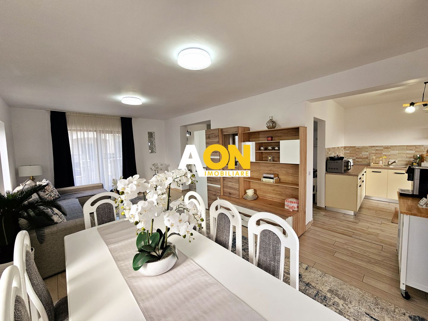 1/2 Duplex, 4 camere, mobilat, utilat, 230 mp, zona Lipoveni - Poză 2