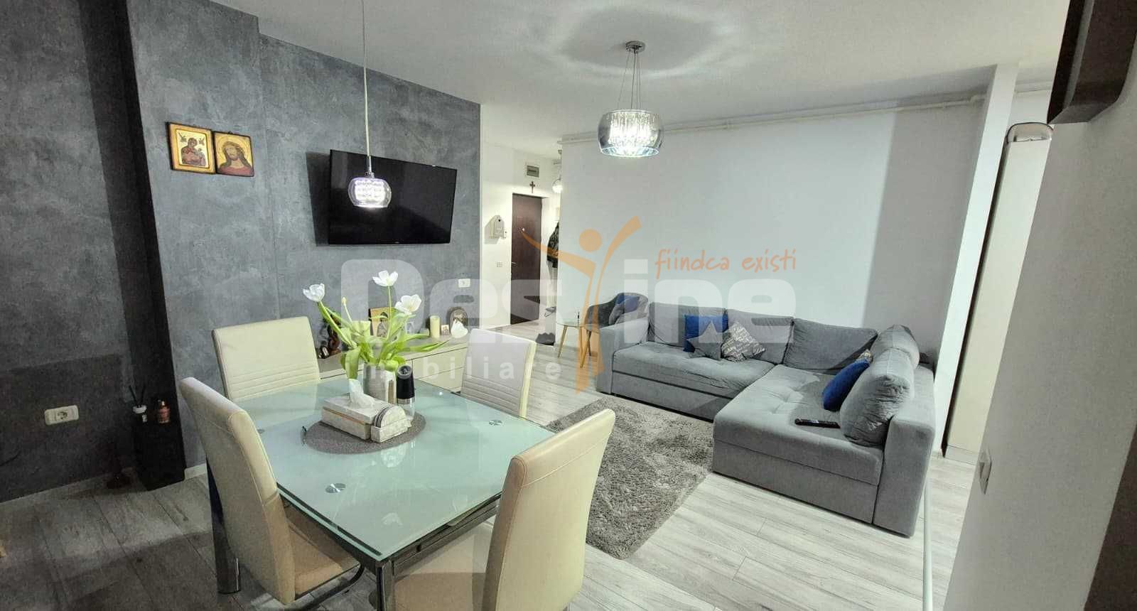Apartament 3 Camere, Gata de Mutare, cu Parcare Privată - Poză 1