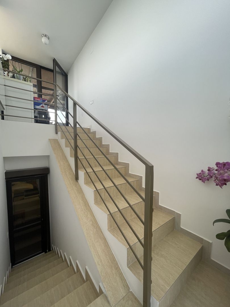 ANDRONACHE - Mentiunii | 3 camere 120mp + terasa 110mp bloc 2009 - Poză 27