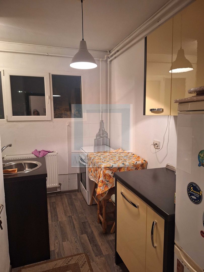 Garsoniera decomandata, 30 mp utili - zona Astra - Poză 2
