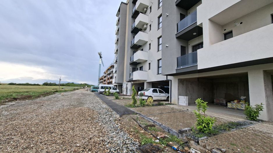 Apartament 50.39 mp utili balcon 8.4mp debara si parcare pe Dna Stanca - Poză 1