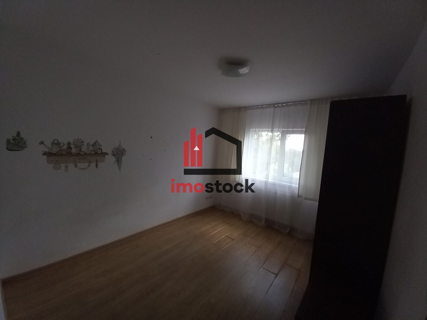 De vanzare apartament cu 3 camere, decomandat, etajul 2 - Poză 5
