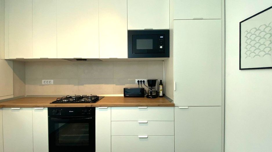 Exclusivitate - Apartament în bloc nou, mobilat si utilat,  gradină, loc parcare - Poză 11