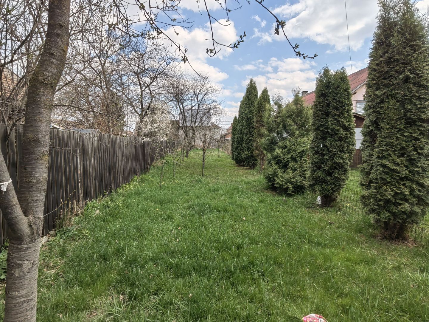 Casă cu 4 camere si teren zona Ciucului 120 m² - Poză 8