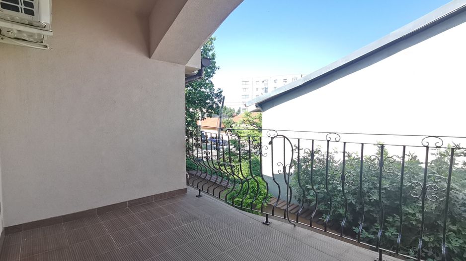 Casa de închiriat cu 7 camere în zona Dimitrie Cantemir, Oradea - Poză 25