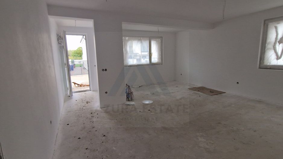 DIRECT DEZVOLTATOR ! Casa tip cvadruplex, 4 camere 110 mp utili - Poză 6