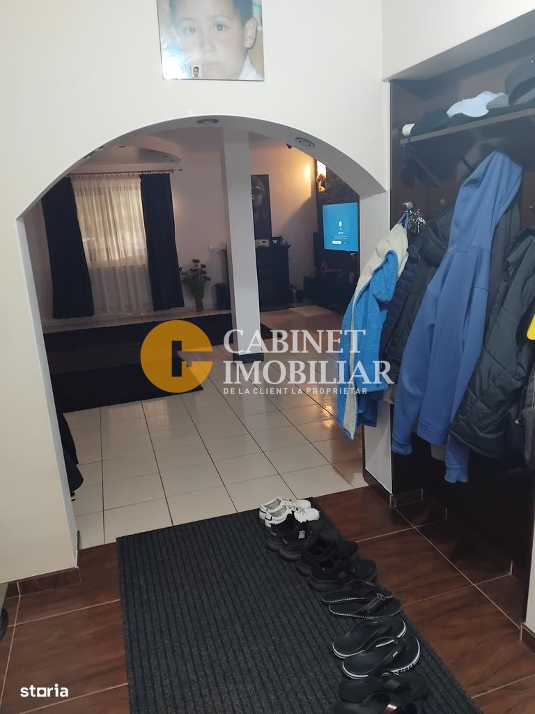 Vila 214mp, in Miroslava,zona 0,in centru la 200 m de Family Market! - Poză 4