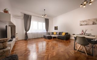 APARTAMENT CENTRAL - Poză 3